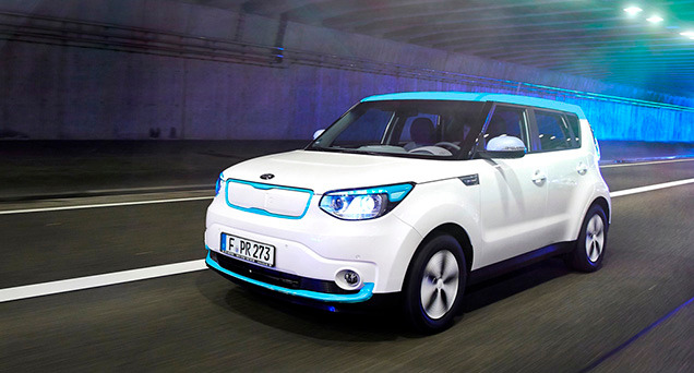 -:        KIA Soul EV    GT4 Stinger!